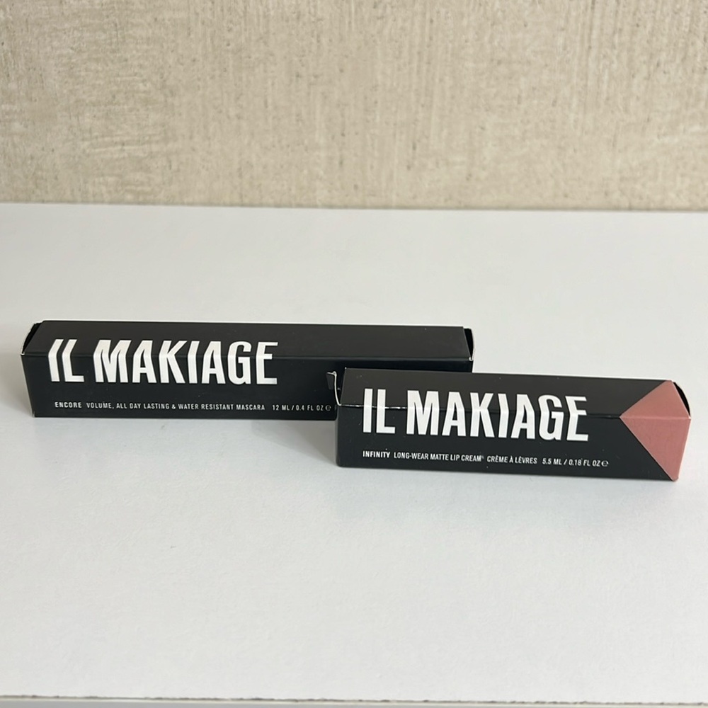 BRAND NEW SET OF 2 IL MAKIAGE ITEMS!!